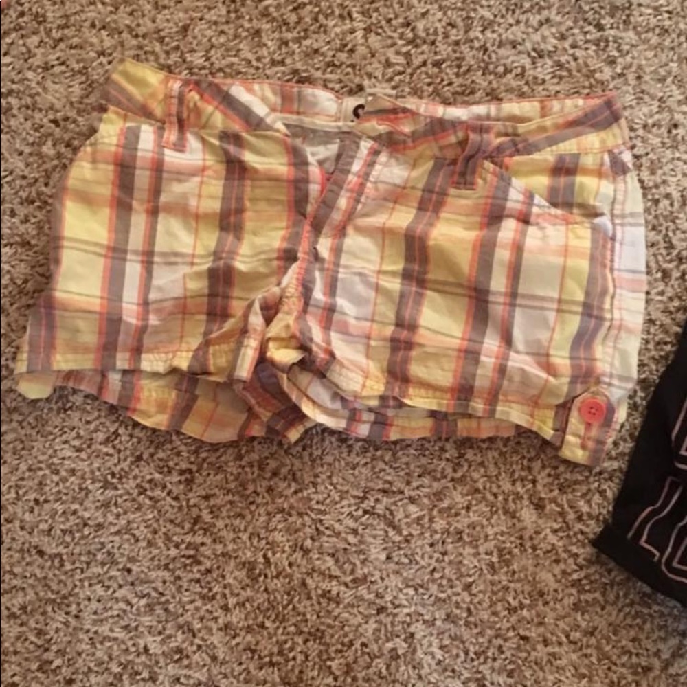 Yellow Plaid Shorts. SIZE 7!!